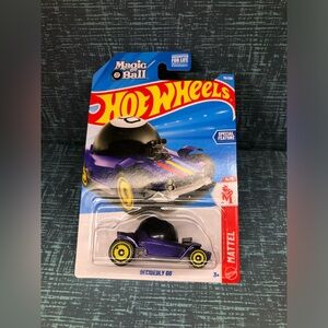 HOT WHEELS Magic 8 Ball DECIDEDLY GO MATTEL 4/5 70/250